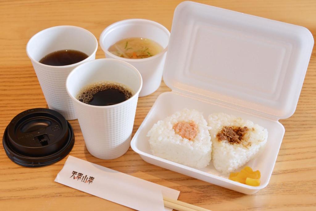 酒店内部或周边提供的食物