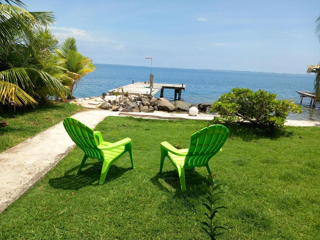 Chambres chez Maeva, bord de mer privé, Uturoa