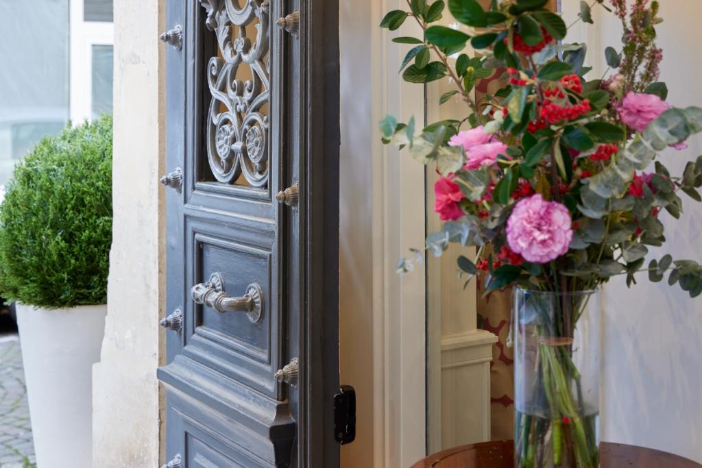 Le Relais Montmartre - Resim 19