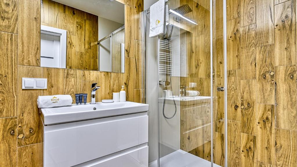 Źródło Izery przy gondoli VIP Sauna, Siłownia, Bawialnia by Royal Aparts - 11