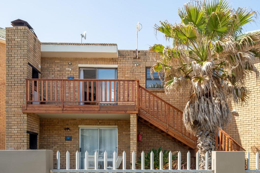 Myoli's Corner Studio Apartment Sedgefield - Image 11