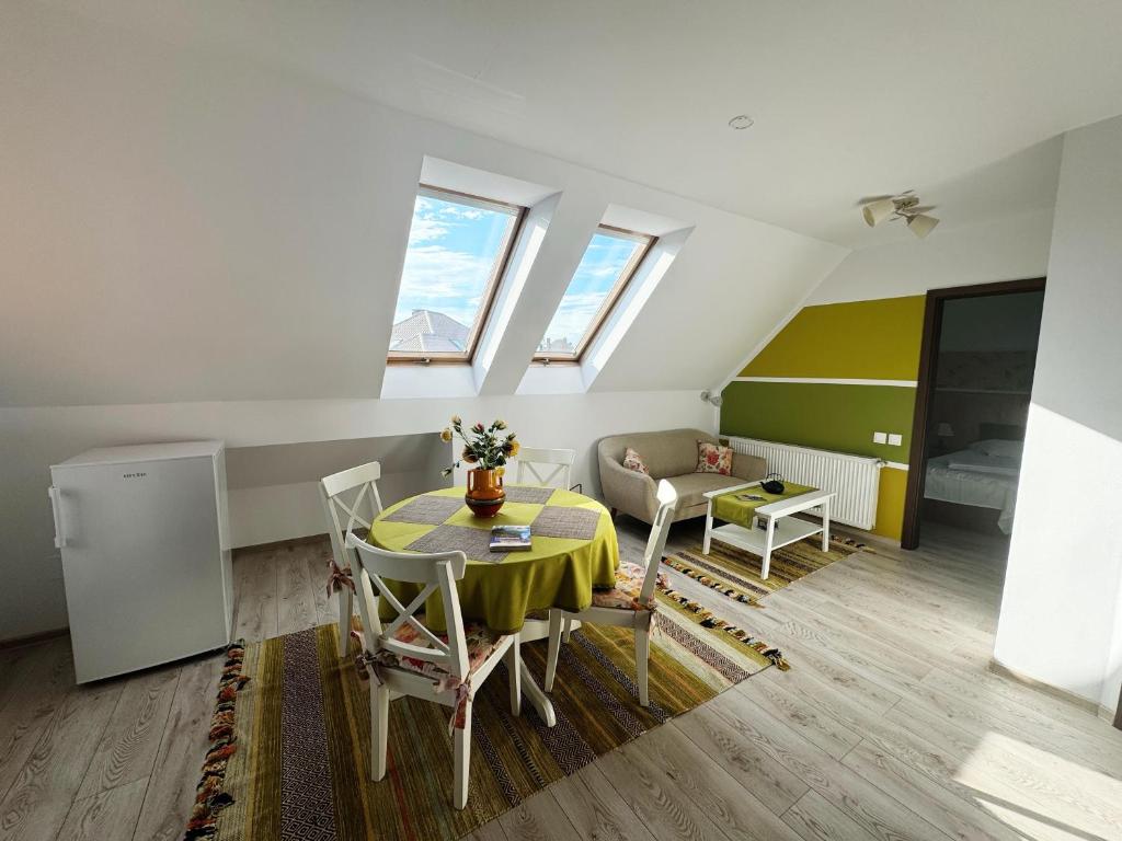 Carpathian Newstar - Two-Bedroom Apartment