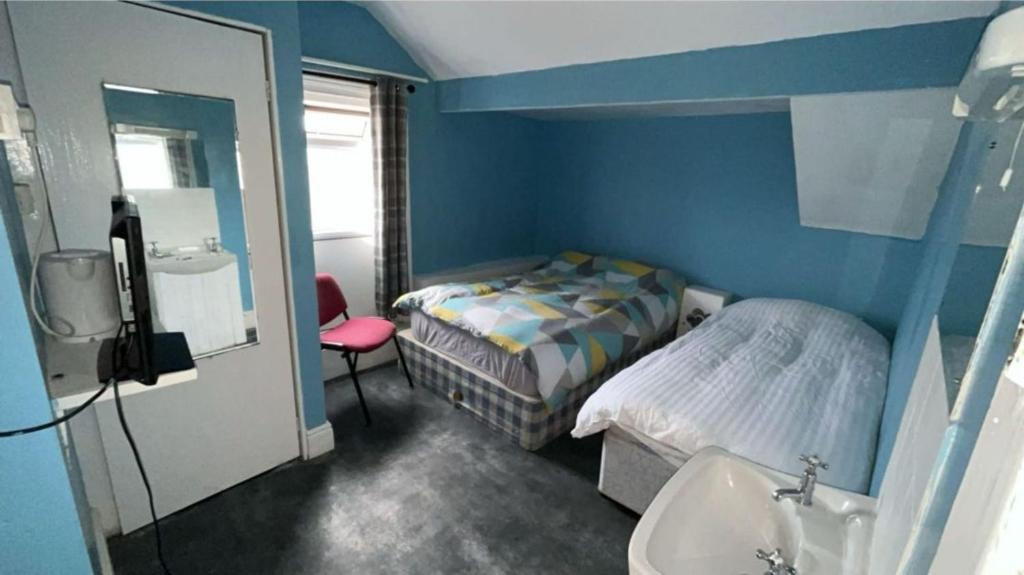 The Merlin Hotel - Resim 16