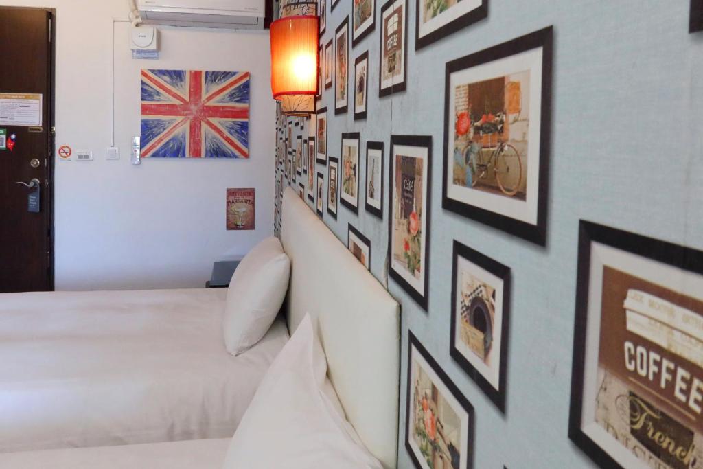 Love River Inn - Deluxe Double Room With Shower