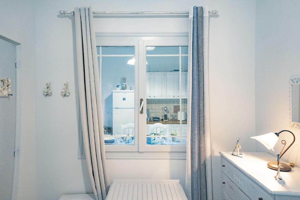 A bathroom at Shades of Blue