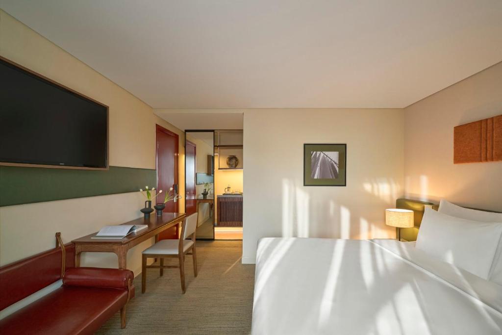 Signature by M Village Thợ Nhuộm - 11