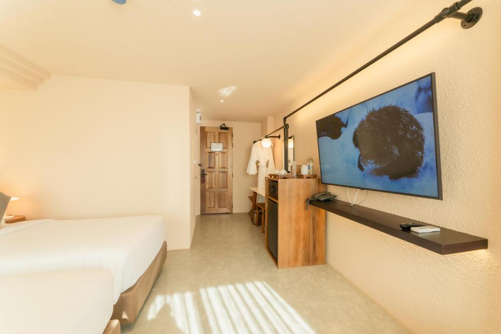 
Deluxe with City View
