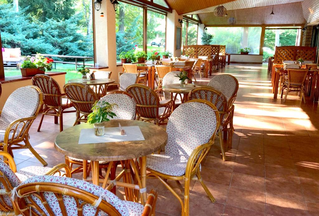 Restaurace v ubytování PÚŠŤ rekreačné stredisko