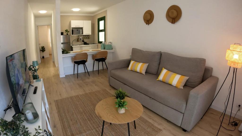 Posezení v ubytování Casa4You 110 - With heated pool, city and partial sea views