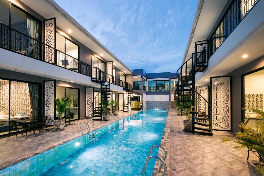 Bazén v ubytování Chanakarn Pool Access Rawai nebo v jeho okolí