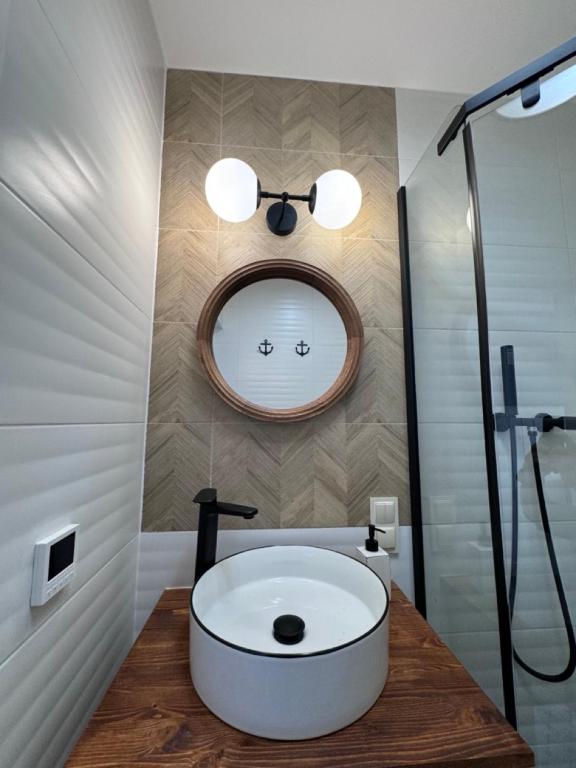 White Frog Dziwnów - Quadruple Room With Bathroom