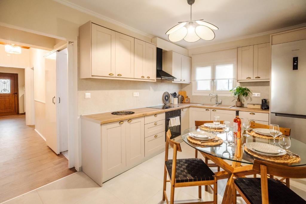 Køkken eller tekøkken på Liatiko Cottage House