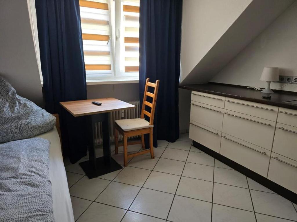 Balthasar Neumann Speiserei & Gästehaus - Zentrum Brühl - - Single Room