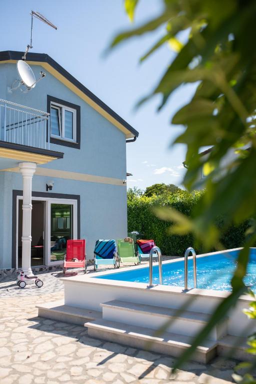 Bazén v ubytovaní Casa Tara alebo v jeho blízkosti