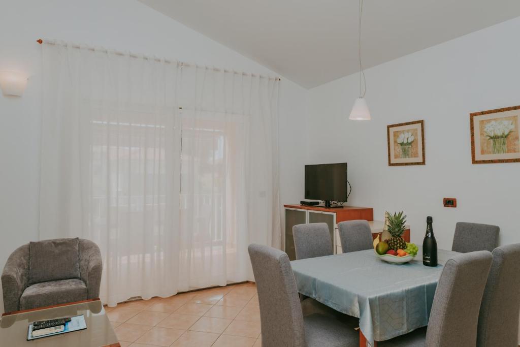 Telewizja i/lub zestaw kina domowego w obiekcie Villa Danex