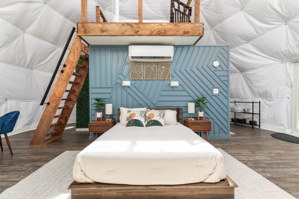 Zen Dome - Romantic Retreat, Wifi & AC, Hot Tub, National Park 8 Min photo