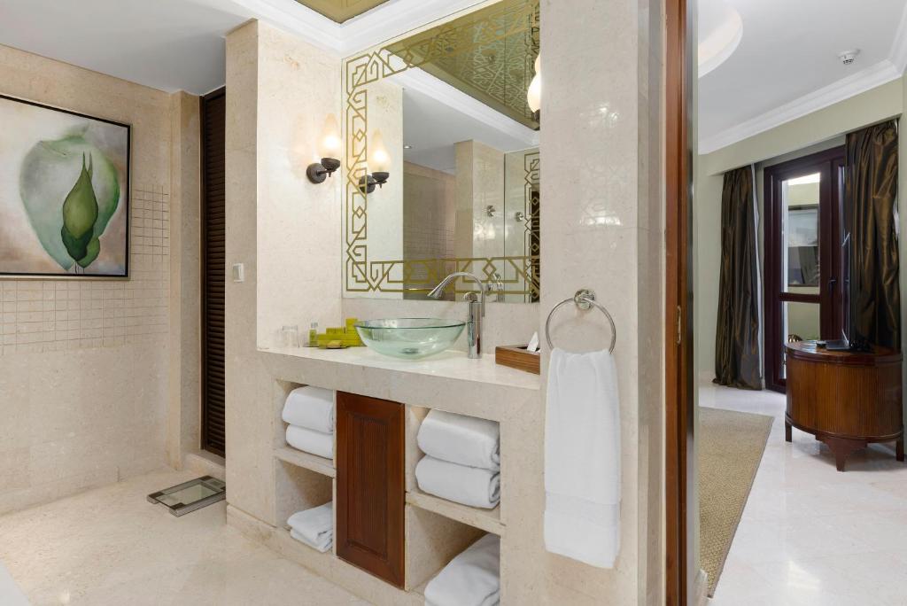 Hilton Luxor Resort & Spa - 19