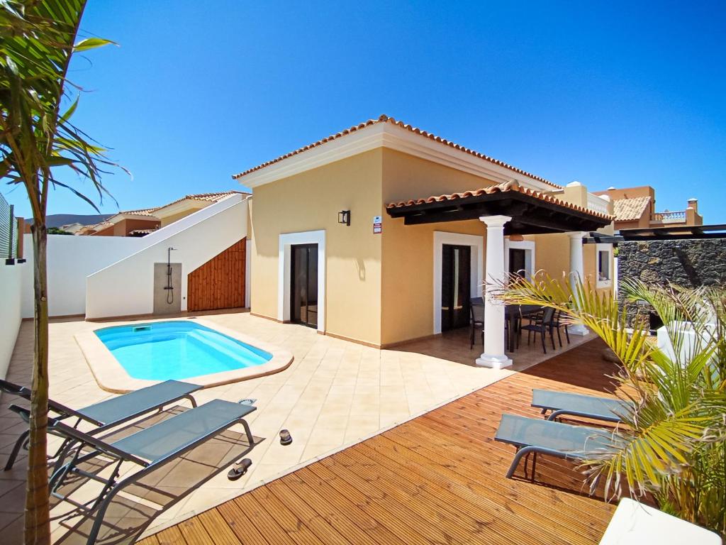 Surf Dream Villa