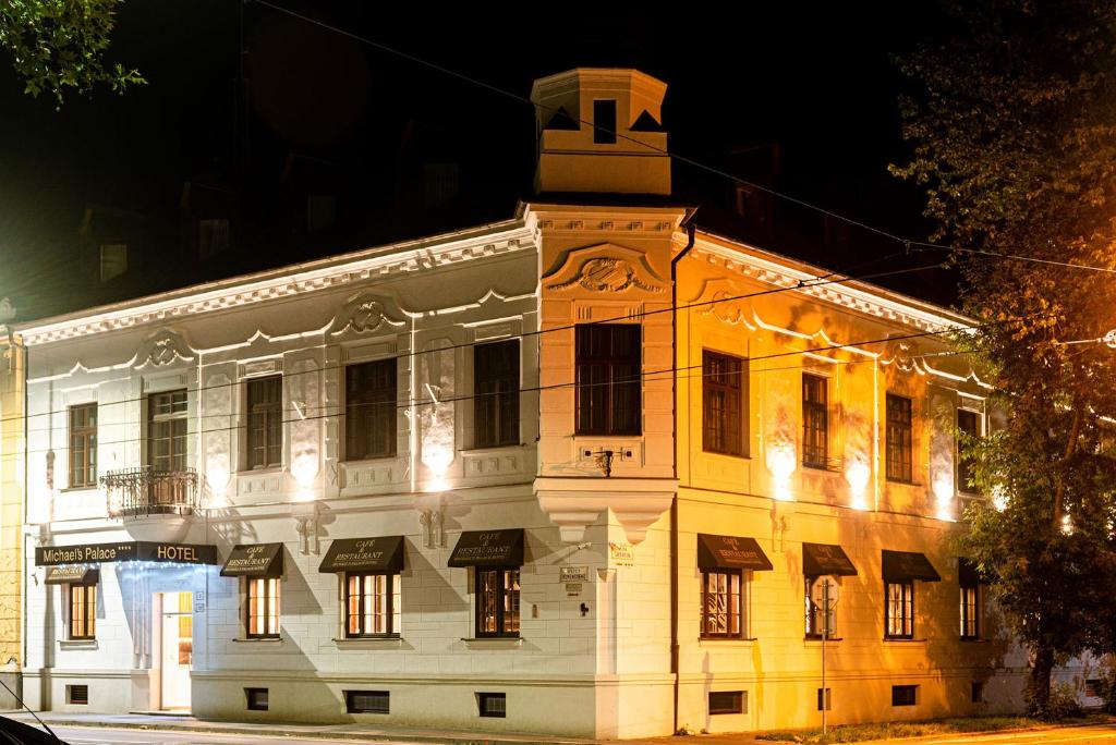 Hotel Michael's Palace - Resim 12