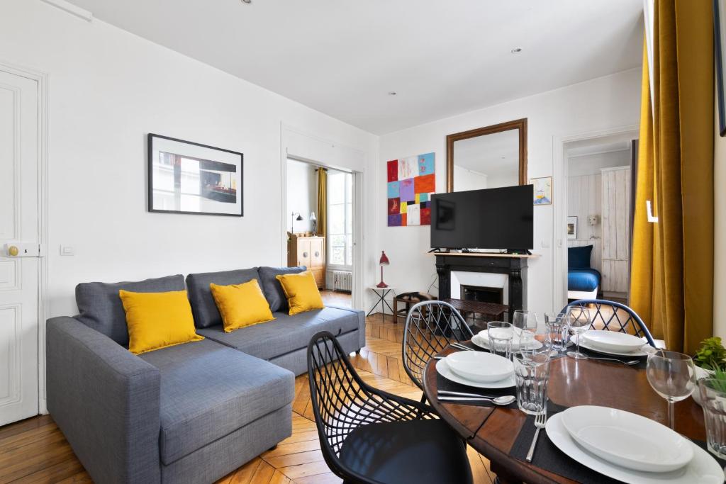 Photo de la galerie de l'établissement Appartement Quartier Champ de Mars Free Netflix, à Paris