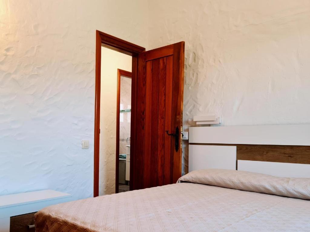 Postel nebo postele na pokoji v ubytování Las Tartanas Two Bedroom Bungalow