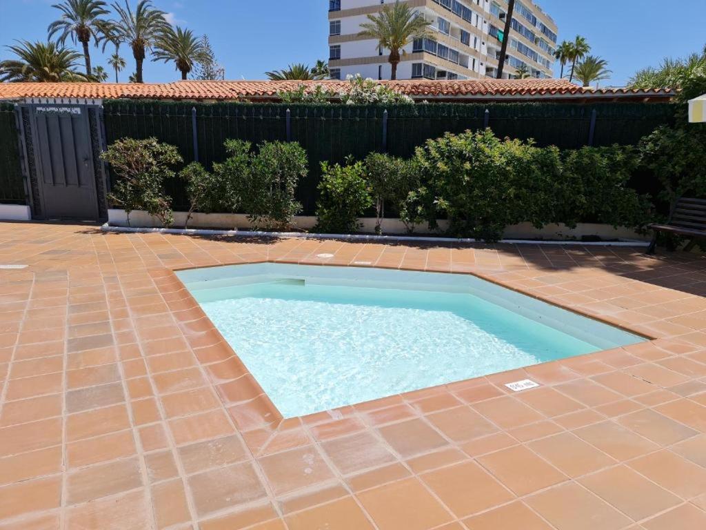 Bazén v ubytování Las Tartanas Two Bedroom Bungalow nebo v jeho okolí