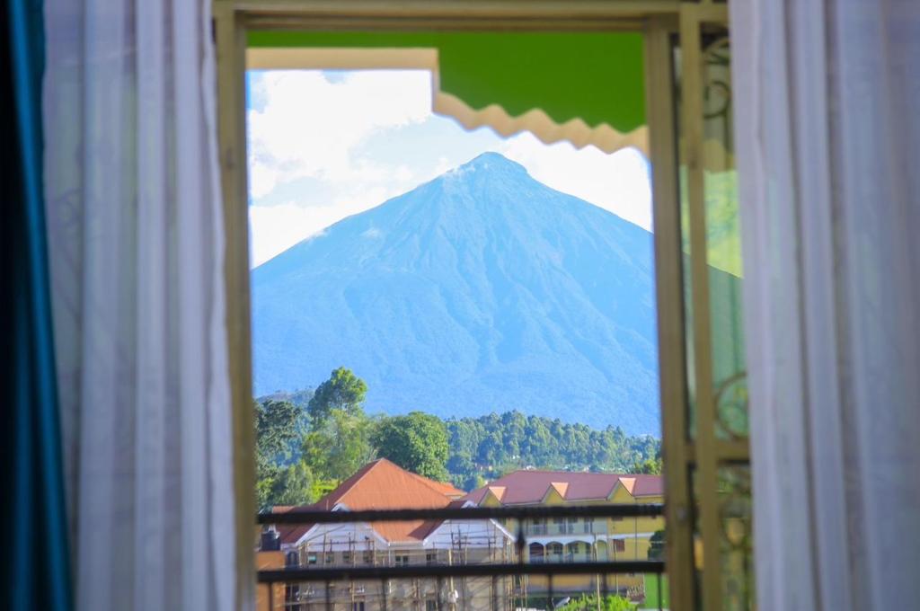 Foto de la galeria de CAR-NET HOTEL a Kisoro