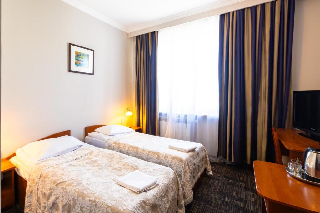 Noclegi Stadion Bed & Breakfast - Resim 5