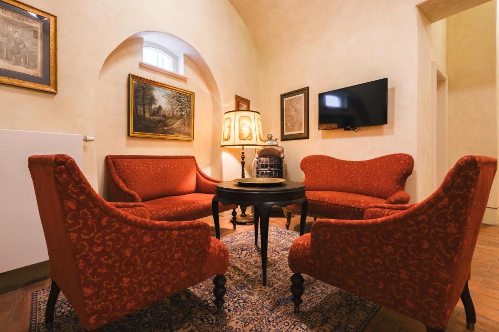 TV a/nebo společenská místnost v ubytování Hotel Latrán