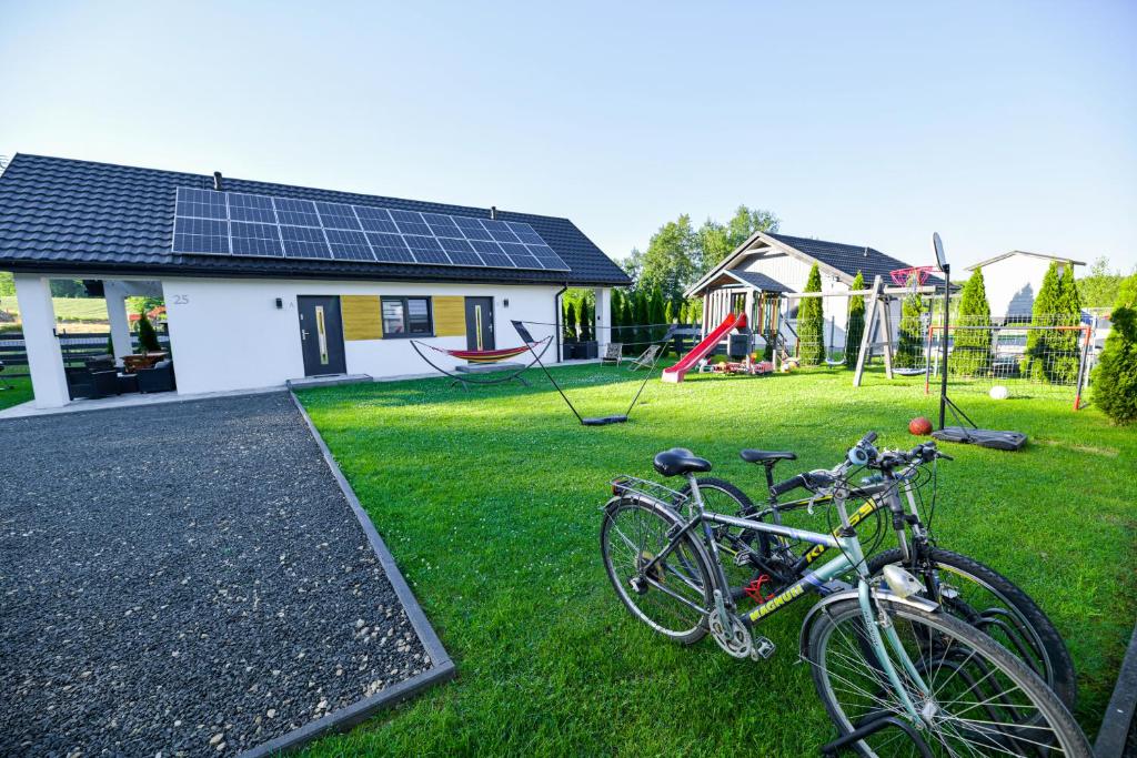 Jízda na kole v ubytování Domki Pod Skarpą Zator nebo okolí
