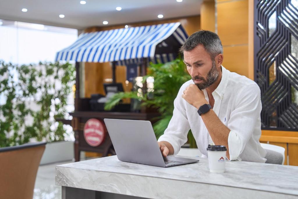 Golden Sands Hotel Apartments - Resim 31