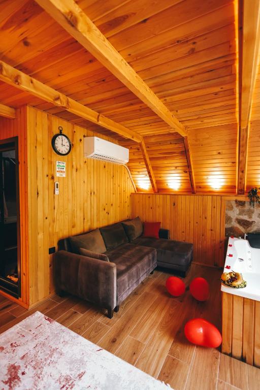 Posezení v ubytování Serinle Bungalow