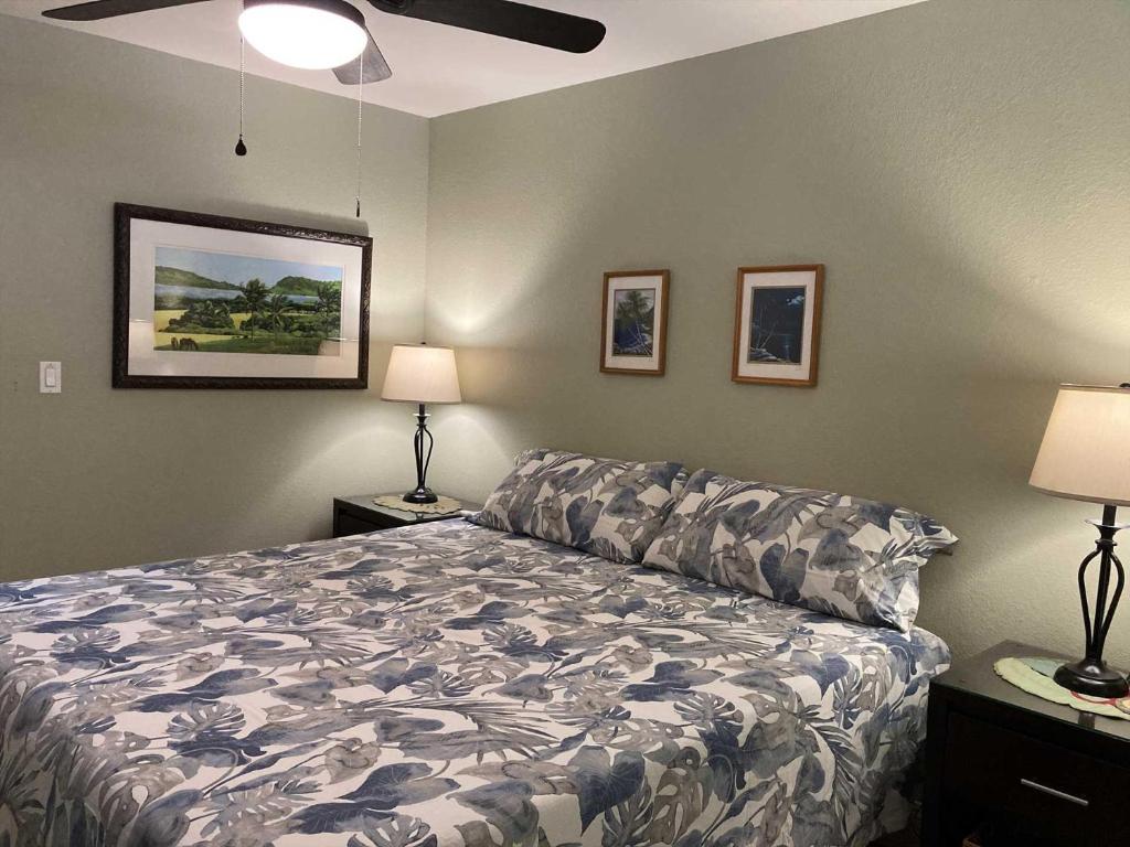 Postel nebo postele na pokoji v ubytování Kihei Akahi Resort - Unit C505