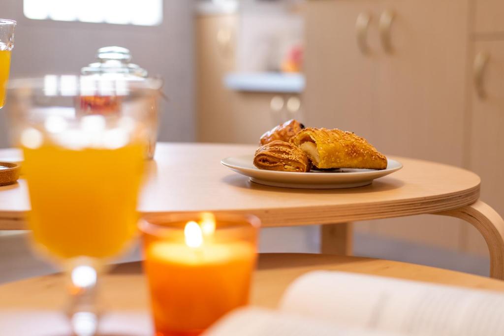 Eden - A Night near Athens Int Arpt - 18