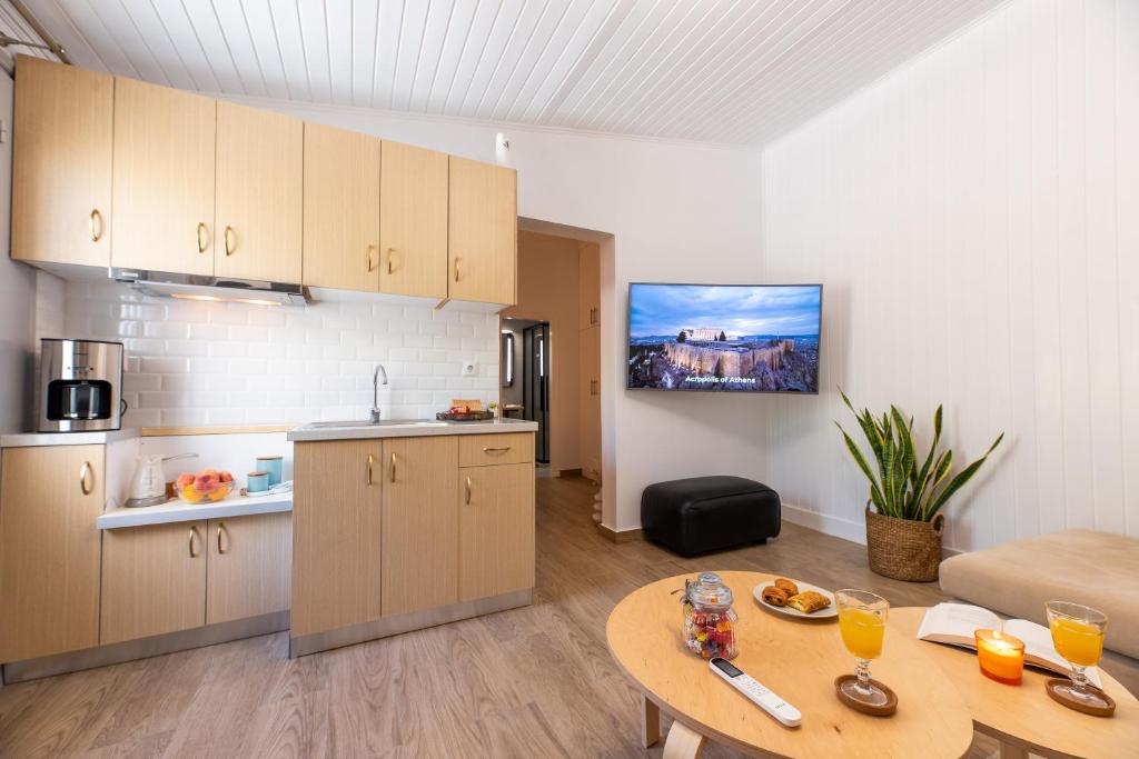 Eden - A Night near Athens Int Arpt - 5