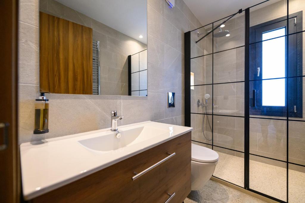 Koupelna v ubytování Evripidou 7 - Kalamata Mediterranean Suites