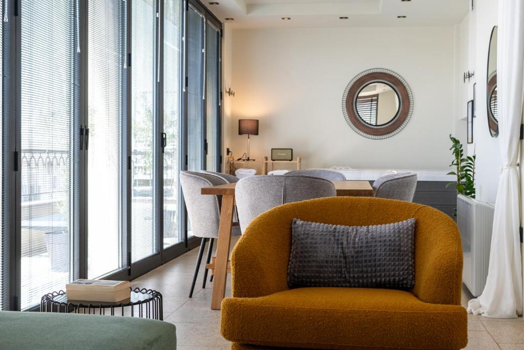 Evripidou 7 - Kalamata Mediterranean Suites - Resim 37