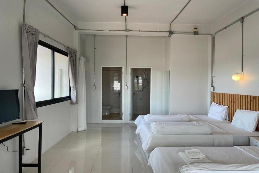ASAYA House - Premium Quadruple Room