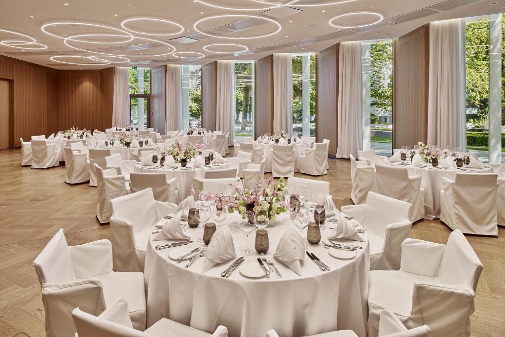 Restaurace v ubytování The Fontenay Hamburg