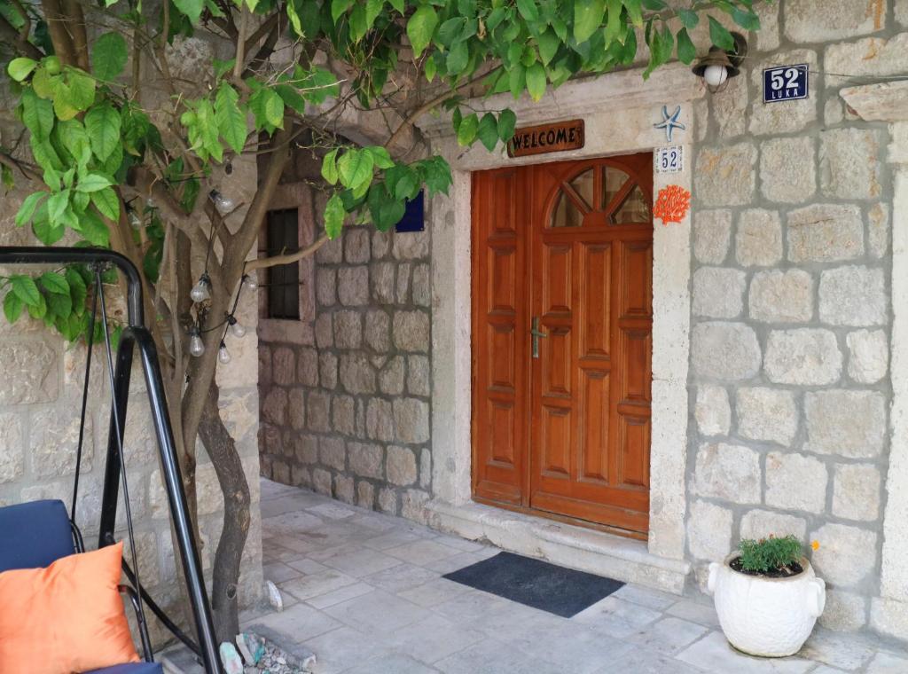 Fotografie z fotogalerie ubytování Studio Apartments & Rooms Lela, Sipan island v destinaci Šipanska Luka