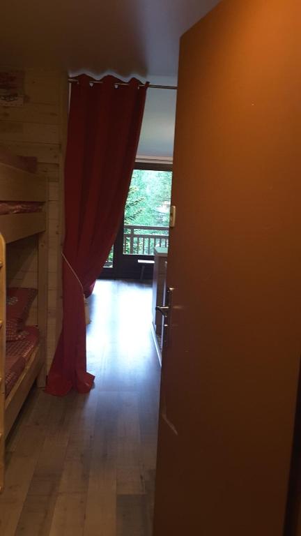 Postel nebo postele na pokoji v ubytování Studio douillet aux deux Alpes