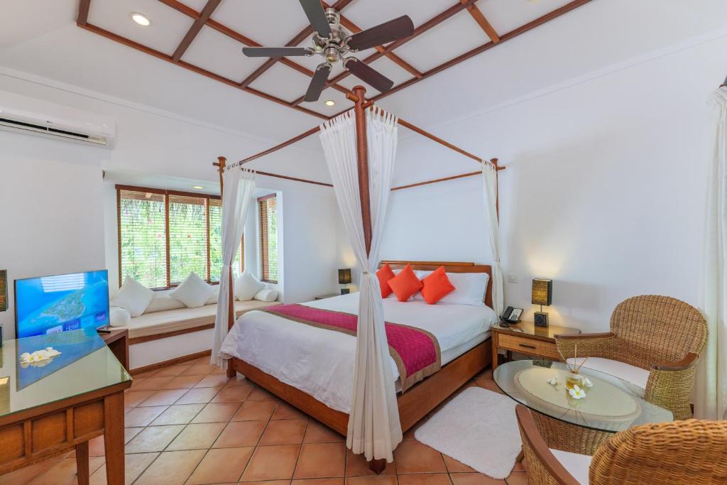 Kuramathi Maldives - 7