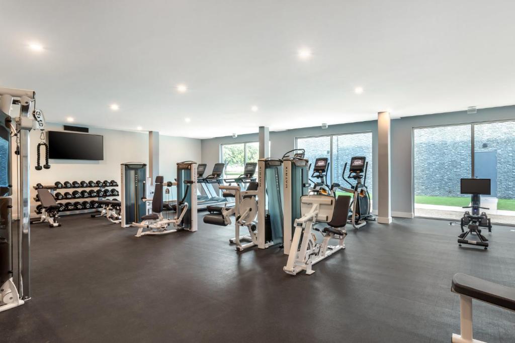Fitness centrum a/nebo fitness zařízení v ubytování EVEN Hotel Waco - University Area by IHG