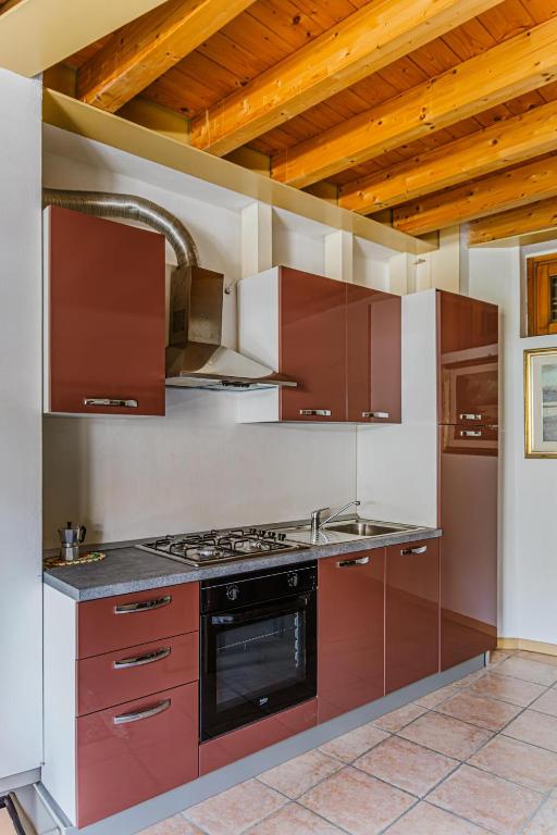 Kuhinja oz. manjša kuhinja v nastanitvi Cozy Castello