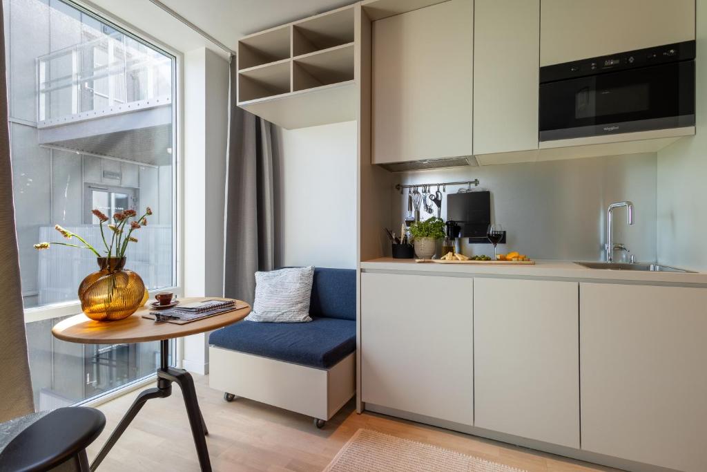 Η κουζίνα ή μικρή κουζίνα στο Unity Malmö - A Studio Hotel