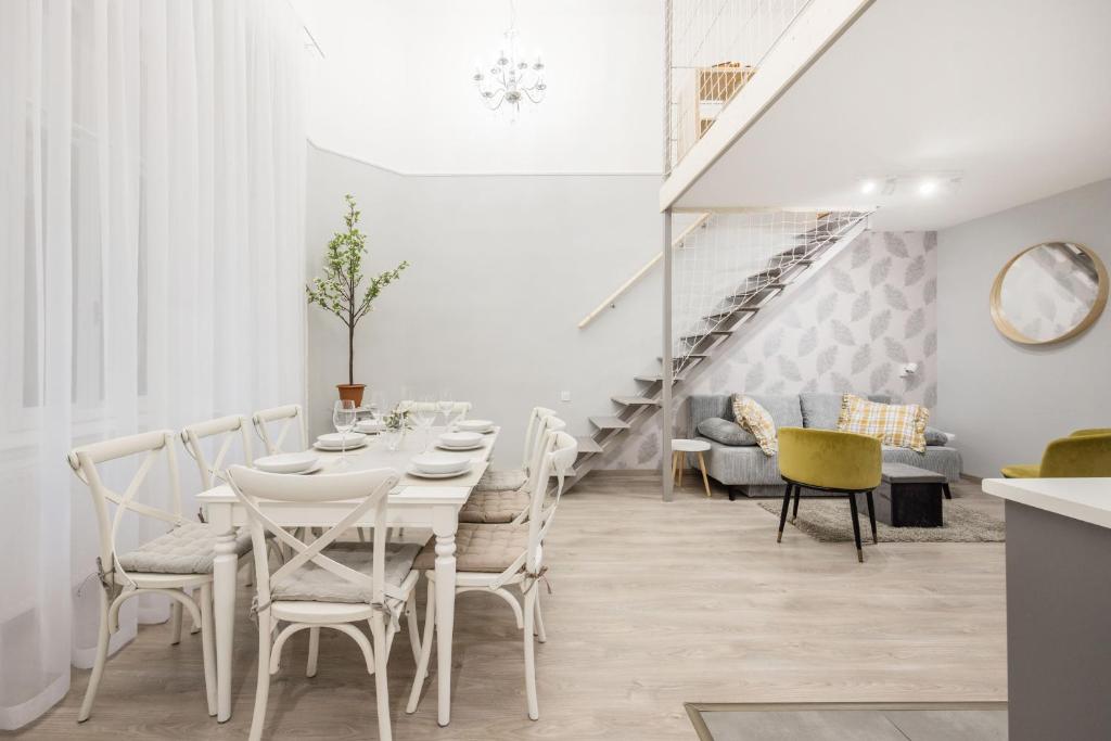 Spacious and charming apartment in the centre 1085 Budapest, Üllői út 16a kép - 1