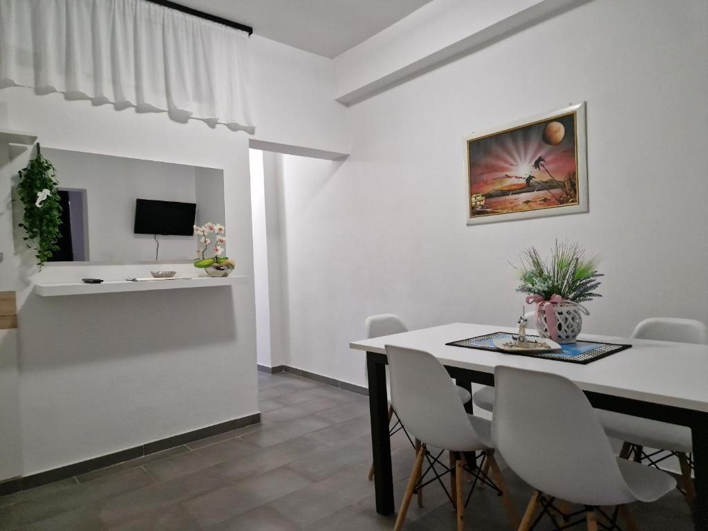 Kuchyňa alebo kuchynka v ubytovaní Aurelia Apartments, Vir