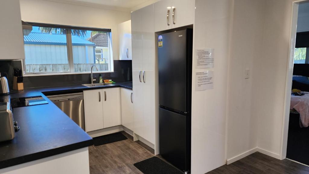 OakTree Entire Holiday Home, Sleeps 8 to12 - Resim 30