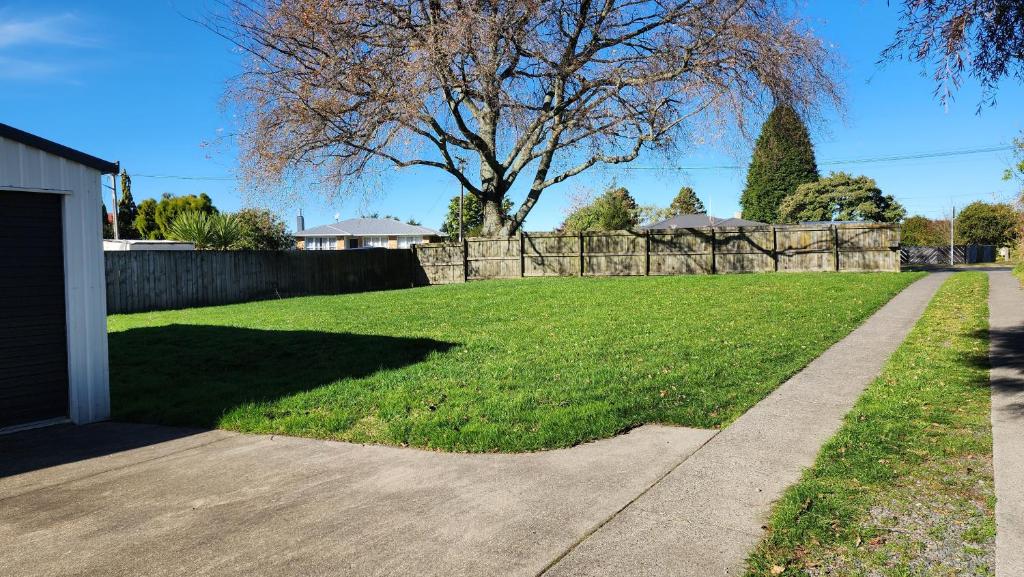 OakTree Entire Holiday Home, Sleeps 8 to12 - Resim 13