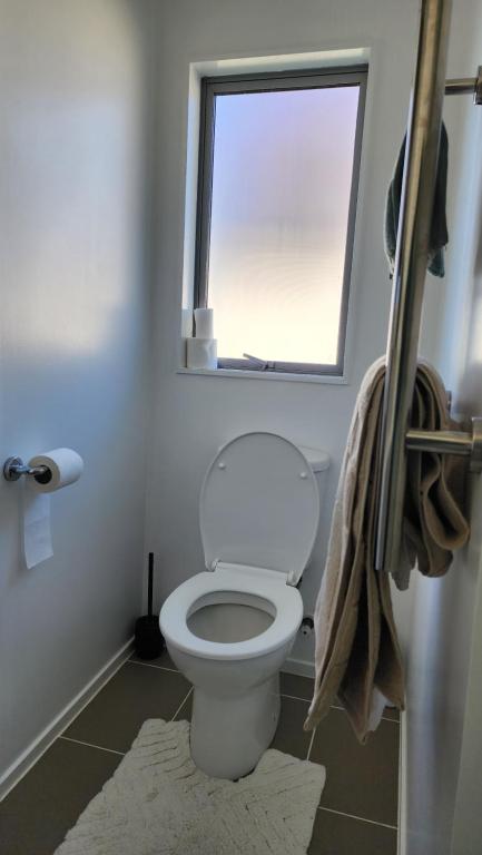 OakTree Entire Holiday Home, Sleeps 8 to12 - Resim 43